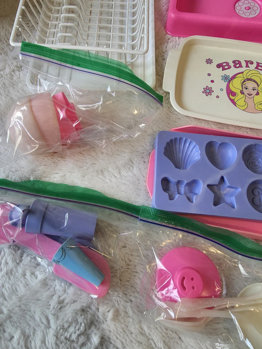 Vintage 1992 Barbie Magic Color Change Party SetPretend Play Dish & Tea Set